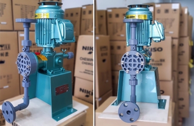 Bơm Định Lượng Hóa Chất Nikkiso AHD 82 PVC