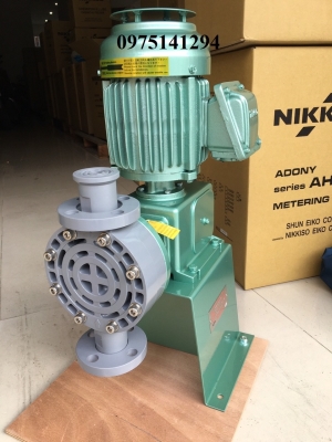 Bơm Định Lượng Hóa Chất Nikkiso AHA 01 PVC
