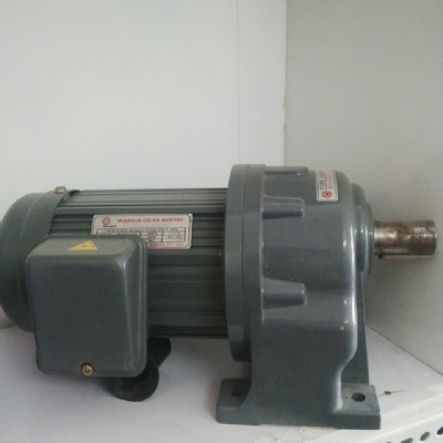 Động cơ giảm tốc WANSHSIN Chân đế 0.75kw 1/25